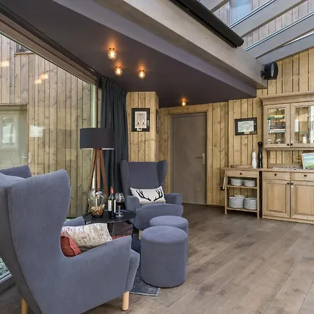 Resort Przystan Knezka I Wino *