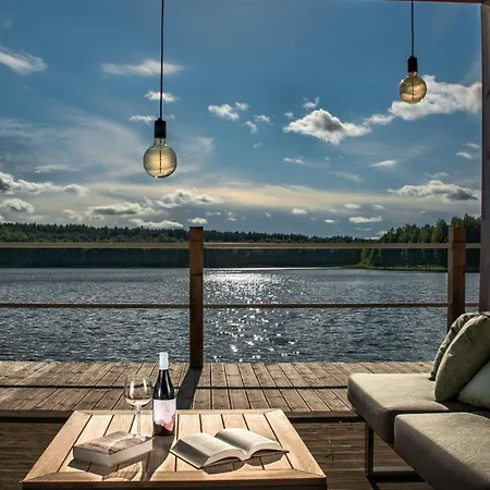 Resort Przystan Knezka I Wino