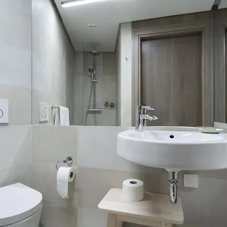 Przystan Knezka I Wino Resort Wygonin