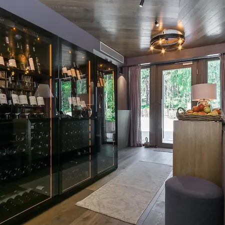 Przystan Knezka I Wino Resort *