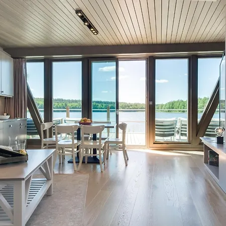 Przystan Knezka I Wino Resort *