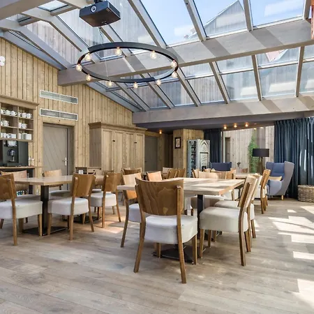 Przystan Knezka I Wino Resort