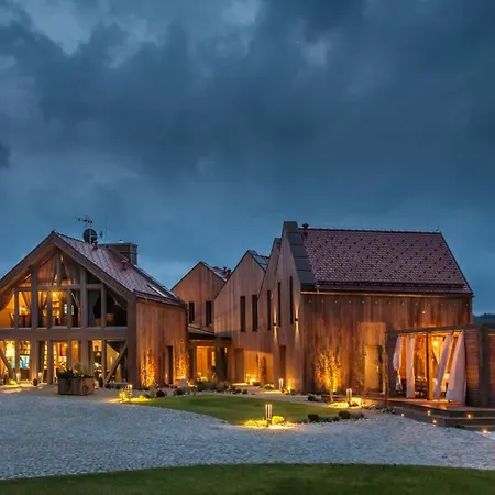 Resort Przystan Knezka I Wino Wygonin