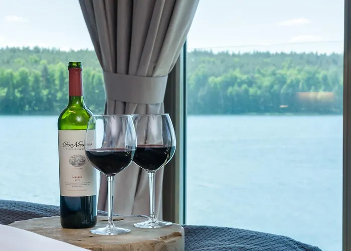 Przystan Knezka I Wino *