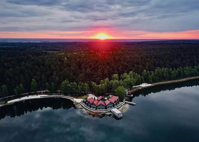 Resort Przystan Knezka I Wino Wygonin